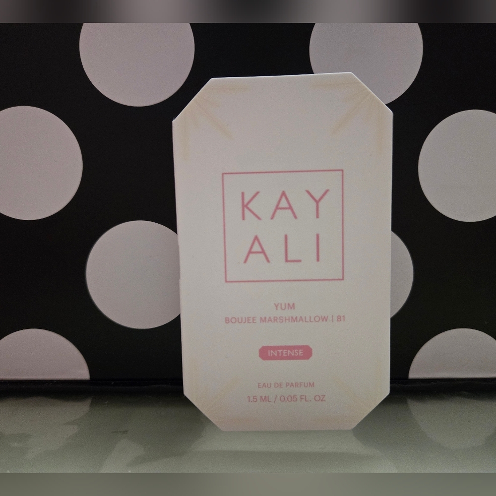 5/$25✨️Kayali Yum Boujee Marshmallow Intense SAMPLE✨️